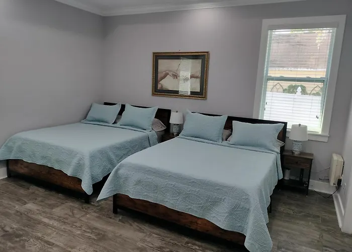 Villa White Rock In Tampa